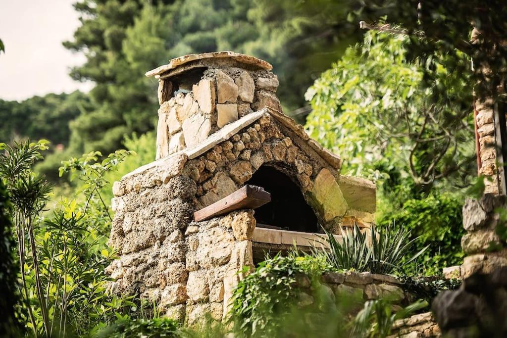 Holiday Home Raos - A Special Stonehouse, Brela Eksteriør bilde